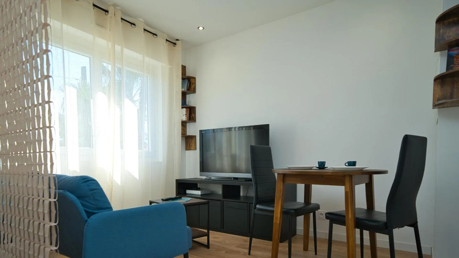 Apartment Studio Climatise Refait A Neuf Villeneuve-Loubet